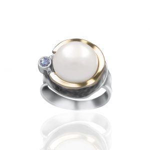 925er Silber Ring mit Goldeinsätzen 9 Karat Süßwasserperle und Weiß CZ.