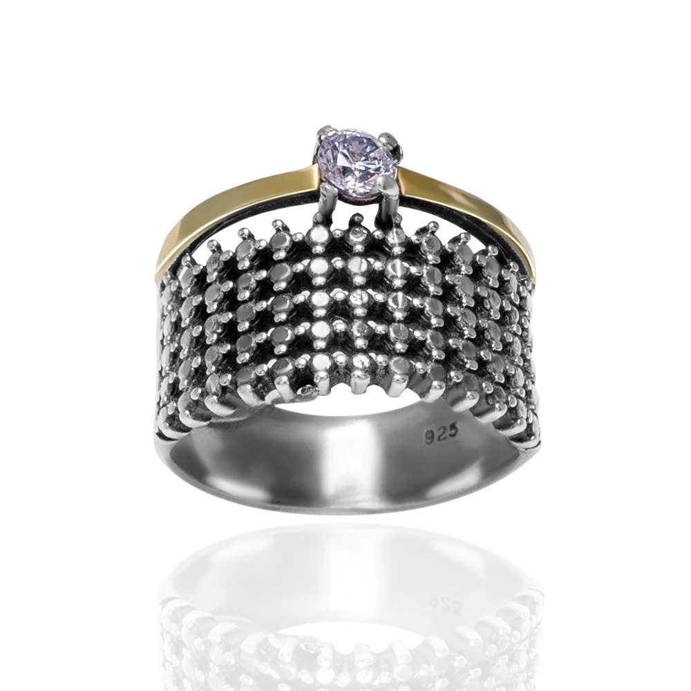 Vintage-Silberring<br /><h4><span class="OYPEnA font-feature-liga-off font-feature-clig-off font-feature-calt-off text-decoration-none text-strikethrough-none">(925er Sterlingsilber, 9kt Gold & Cubic Zirkonia)</span></h4>